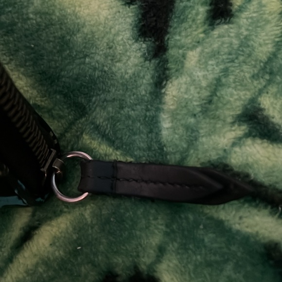 GUCCi GHOST WALLET - Picture 4 of 7